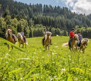 Ponyreiten & Reitunterricht Bad Gastein